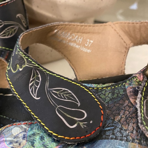 🎉HP🎉 L’Artiste blk Sumacah  sandals - Picture 14 of 14